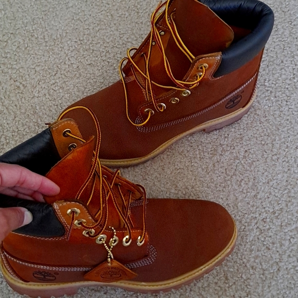 Wheat TIMBERLANDS BOOTS - Picture 1 of 10